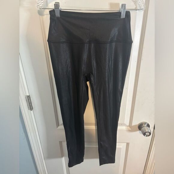 Rufiyo Black High-Waisted Leggings metallic size s EUC - Picture 1 of 3